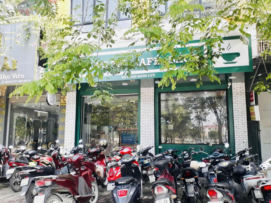 Cà phê Sách Đông Tây