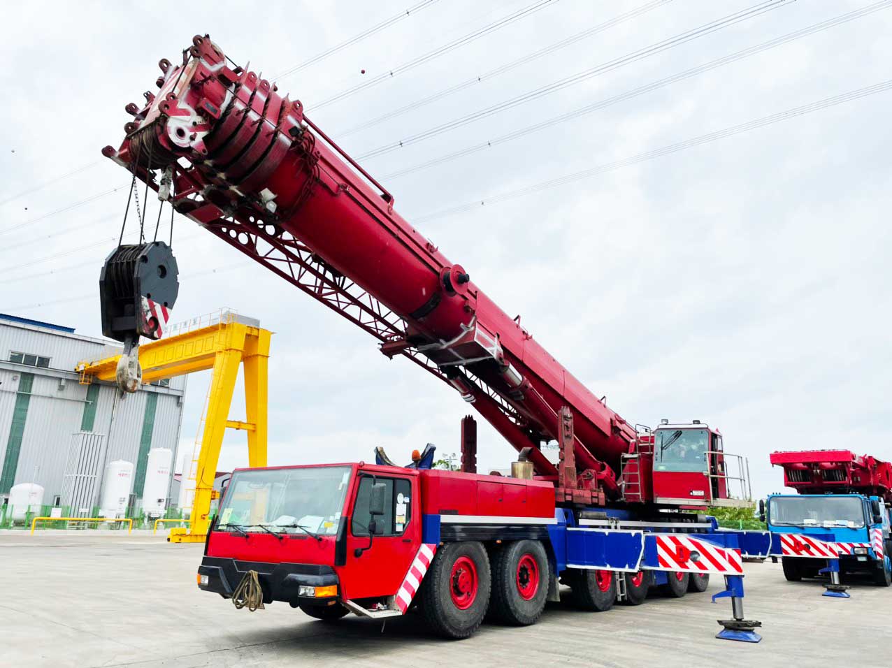 Cho thuê xe cẩu, xe nâng hàng Vinh Nghệ An